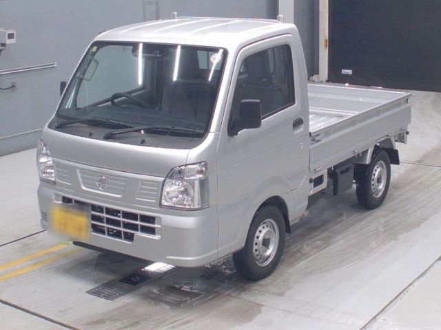 30661 Nissan Clipper truck DR16T 2023 г. (CAA Gifu)